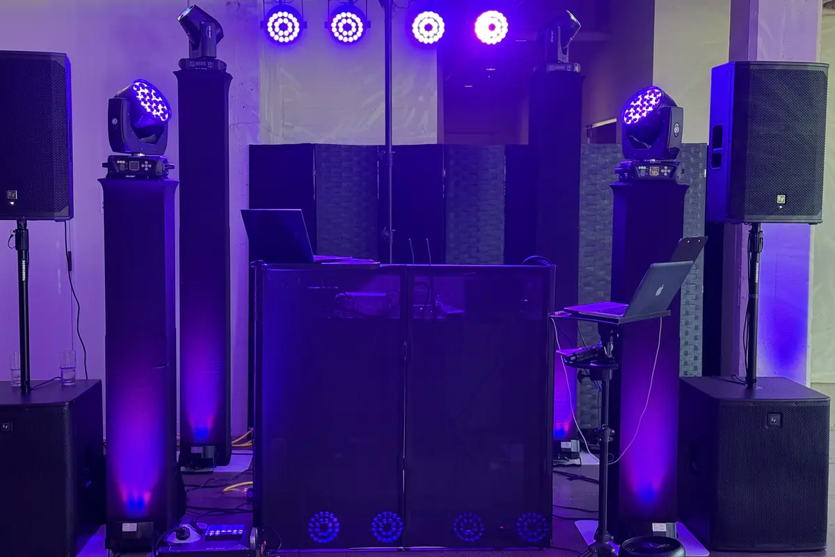 Professional speaker rental and sound system setup for events in Minneapolis Minnesota